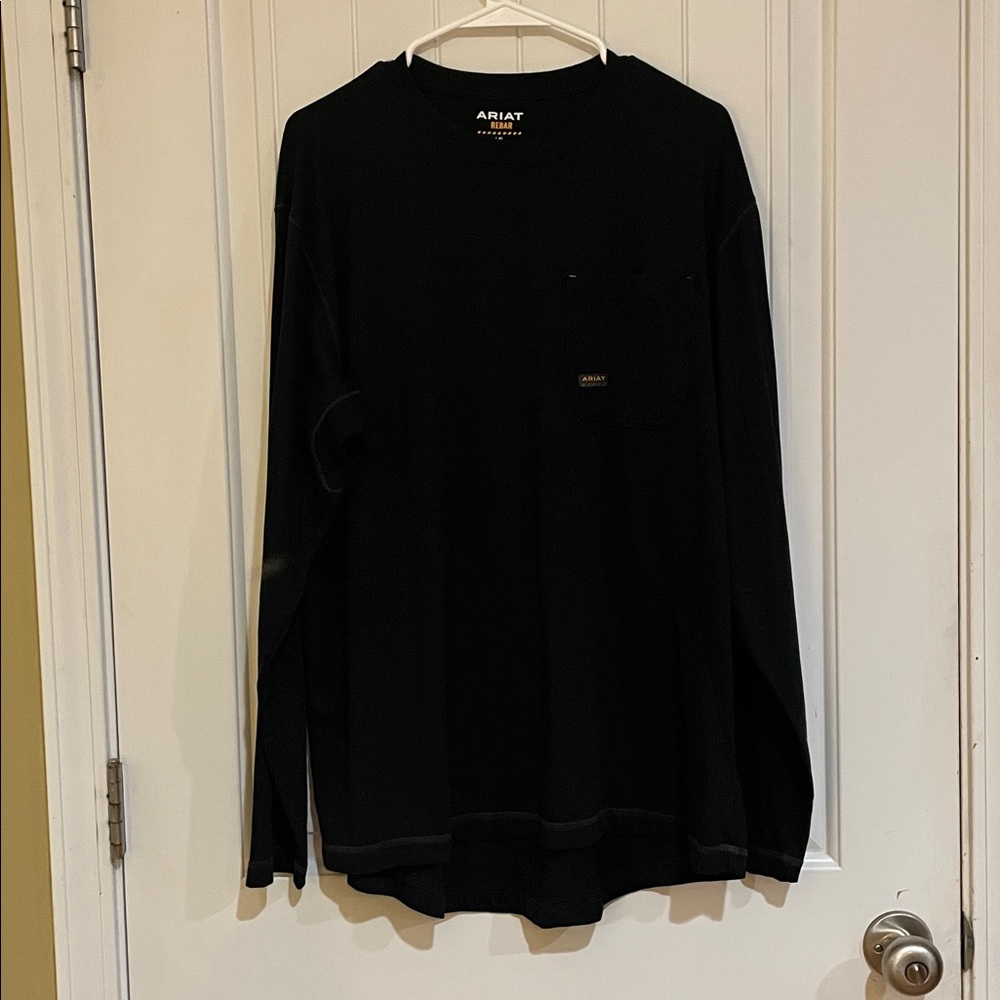 Ariat Midnight Black Crew Neck long sleeve large shirt